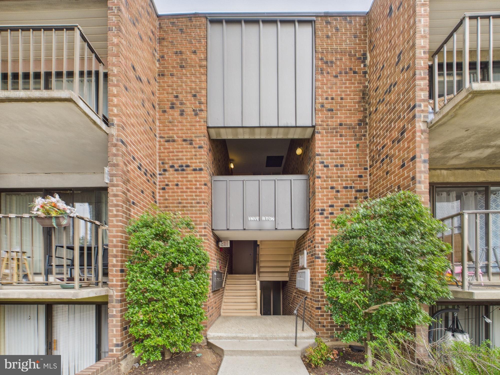 HERITAGE COURT - Residential