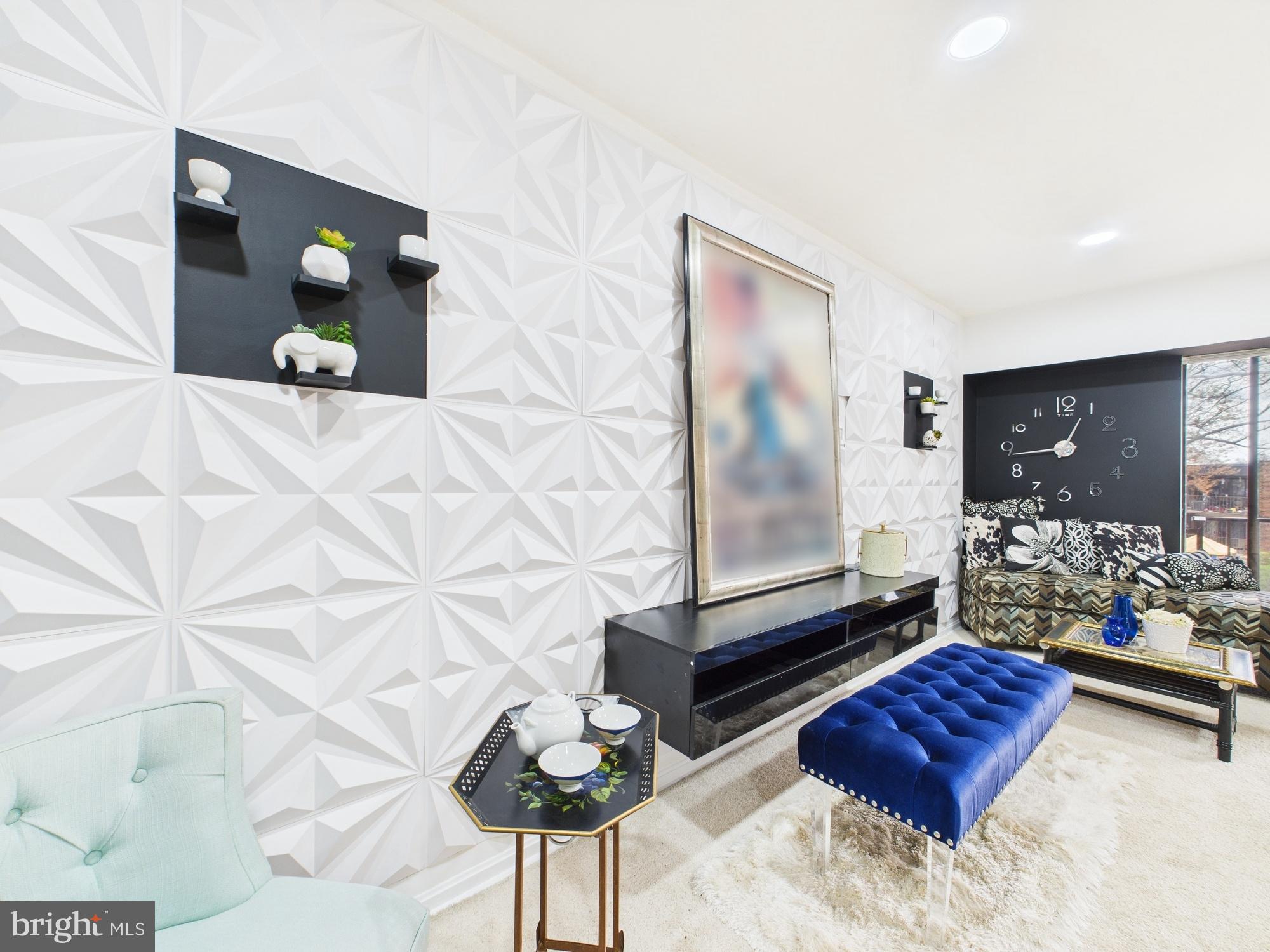 HERITAGE COURT - Residential