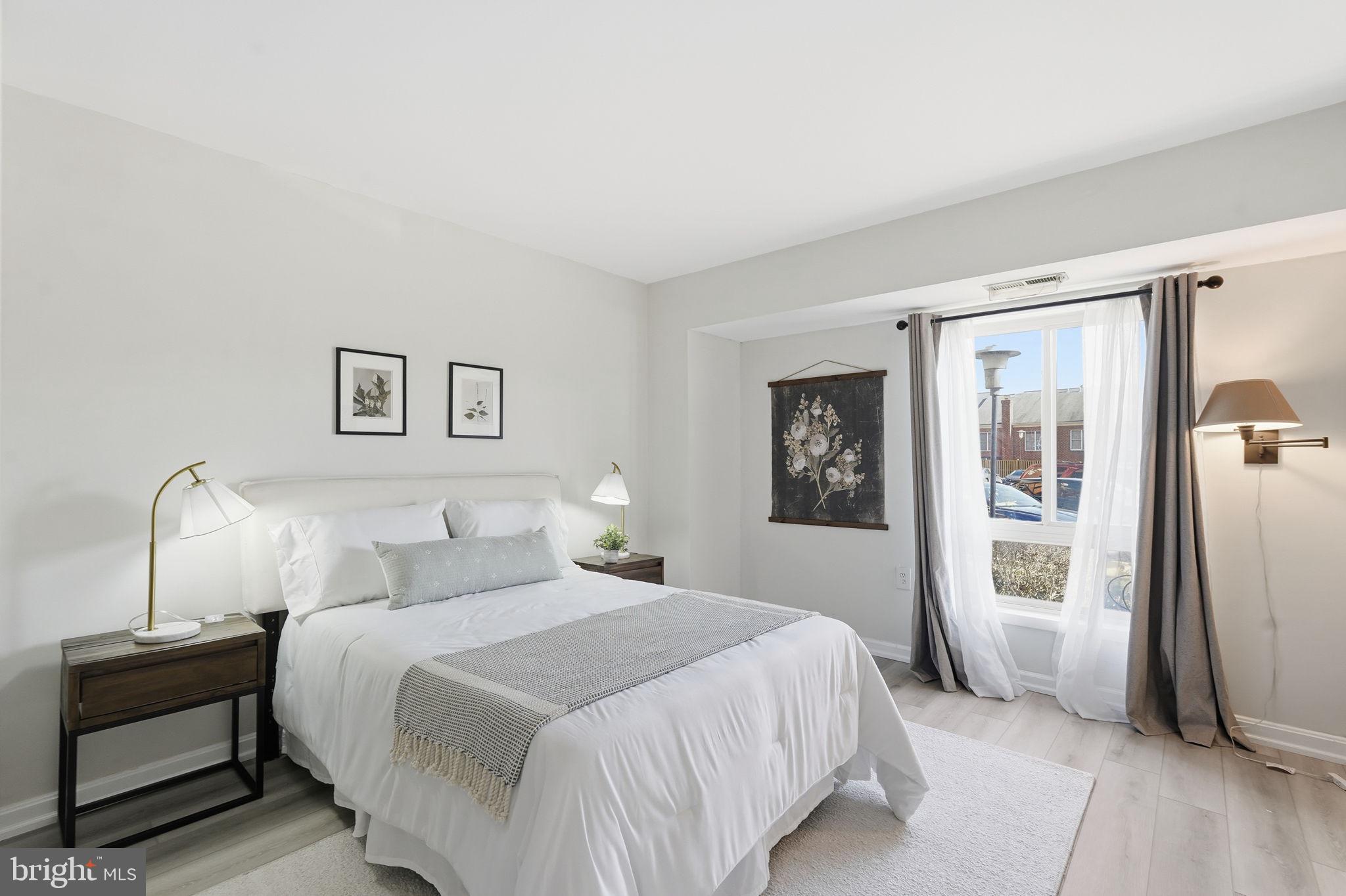 WAPLETON CONDOMINIUM - Residential