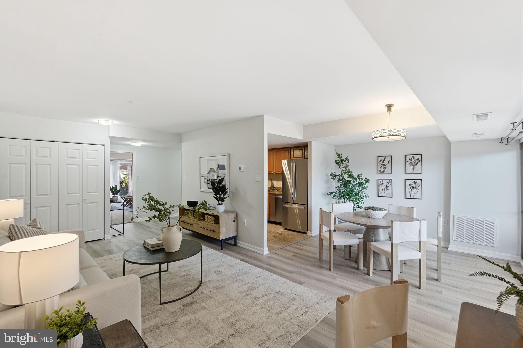 WAPLETON CONDOMINIUM - Residential