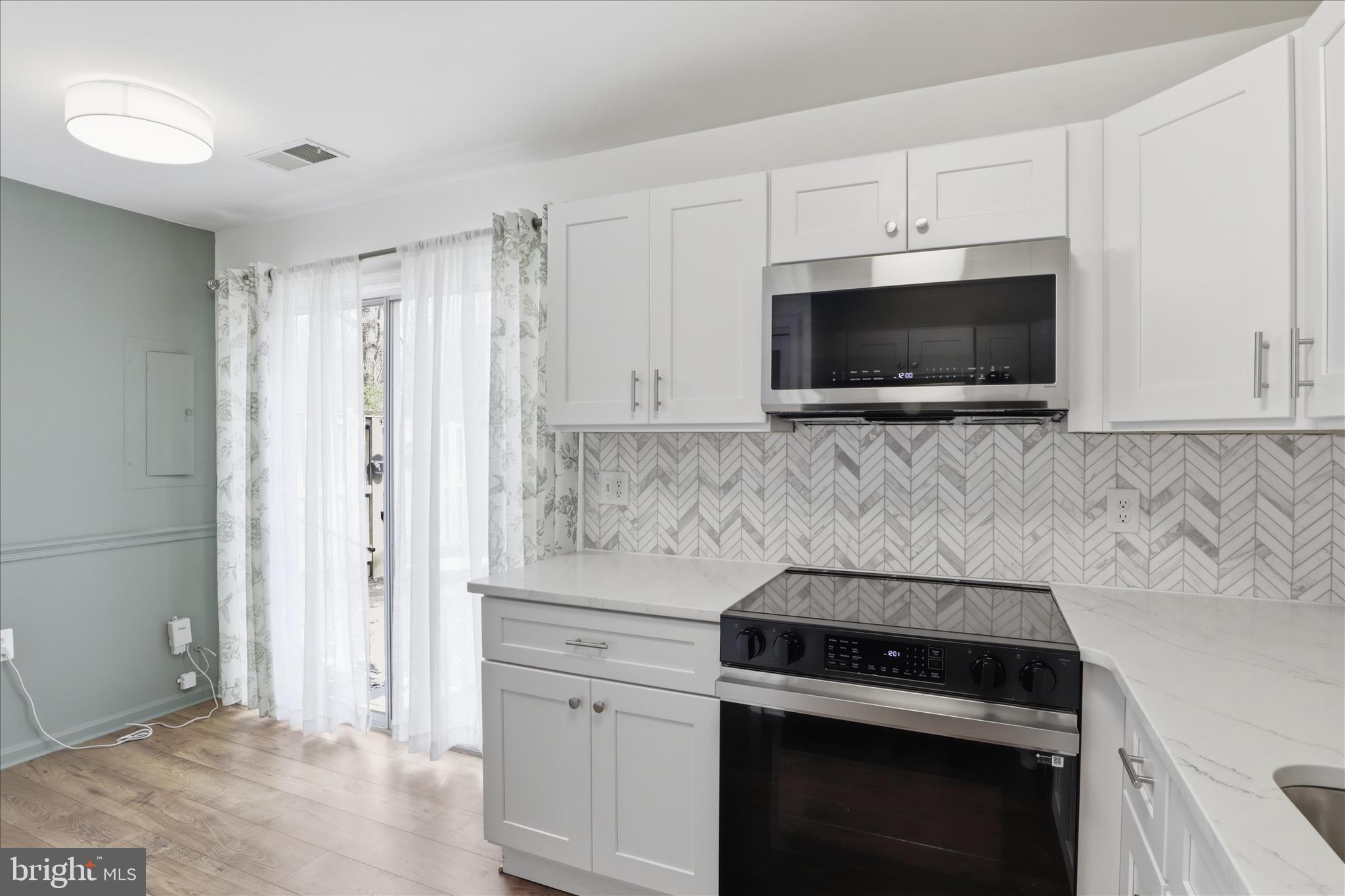 WOODWALK - Residential