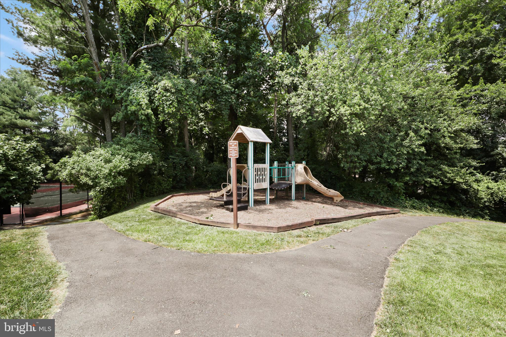 WOODWALK - Residential