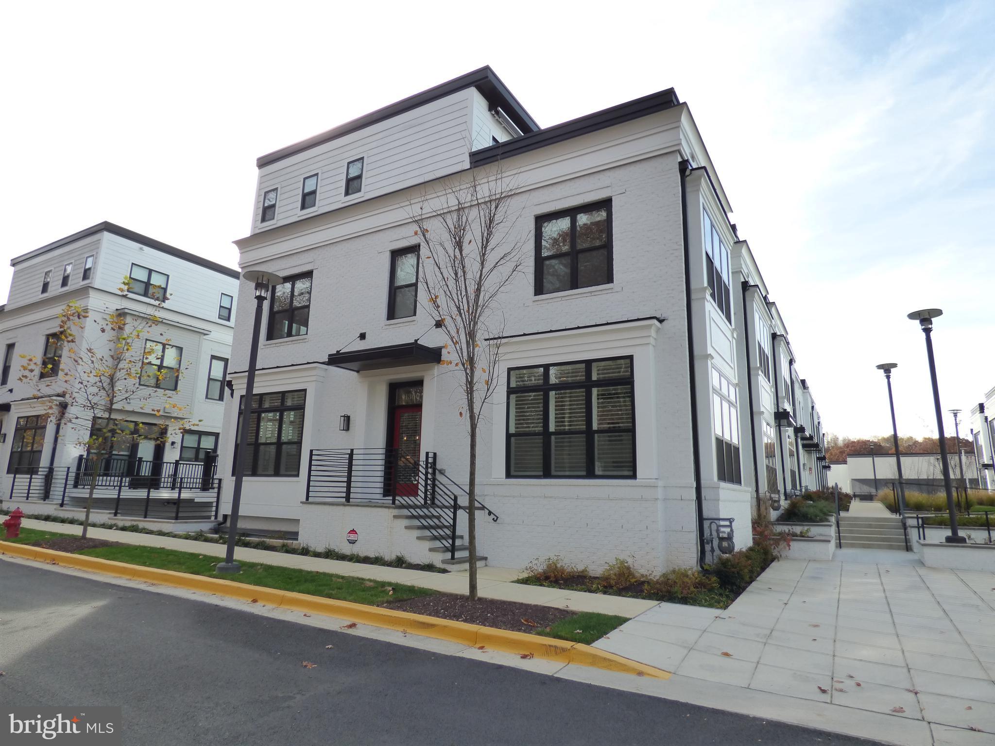 CABIN JOHN VILLAGE - Residential Lease