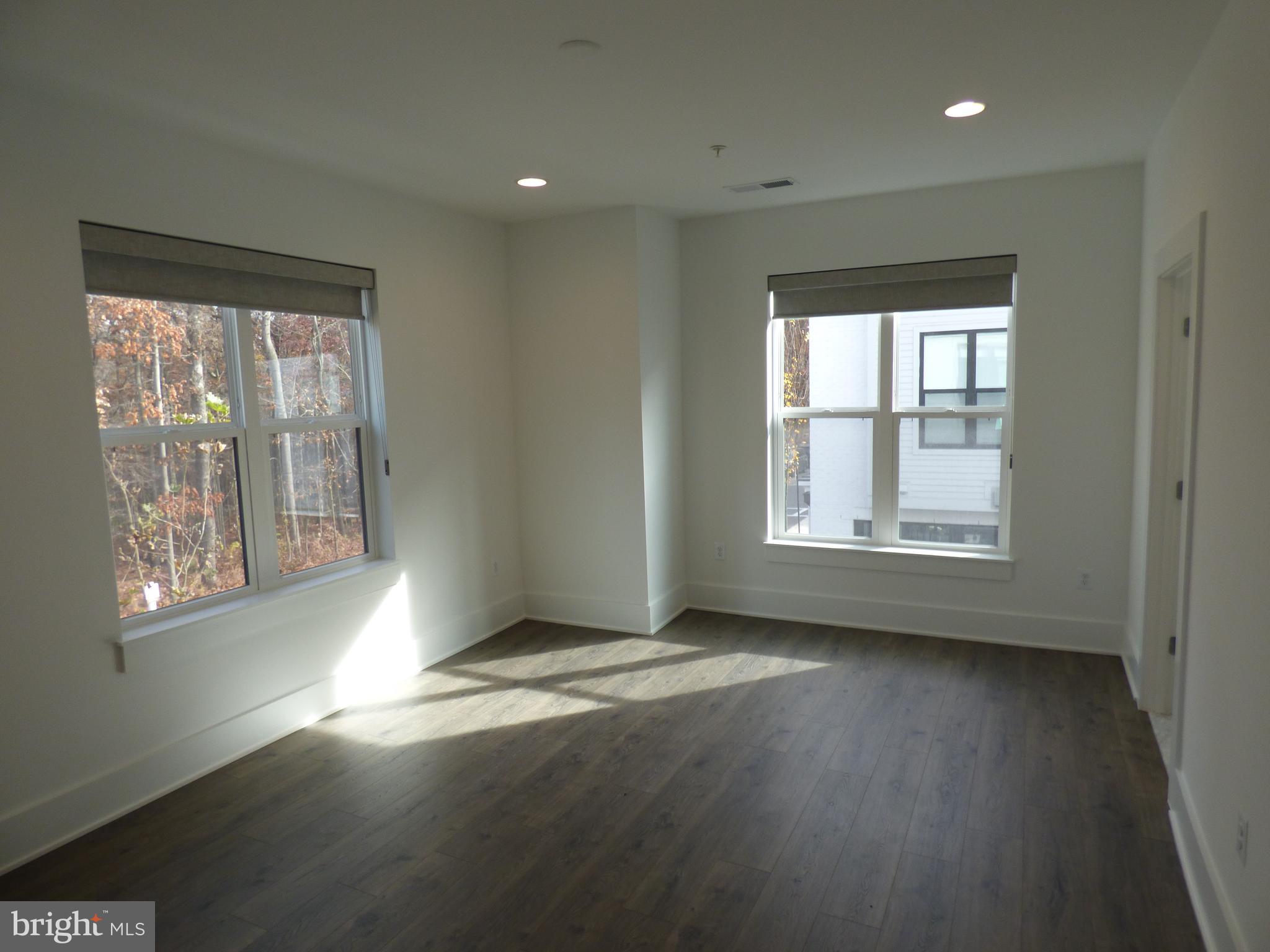 CABIN JOHN VILLAGE - Residential Lease