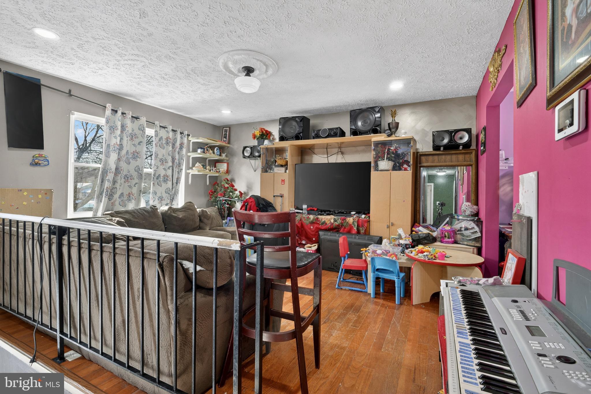 808 NARROWLEAF DRIVE