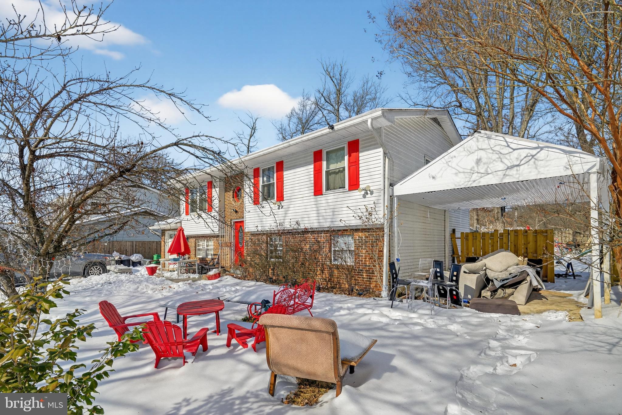 808 NARROWLEAF DRIVE