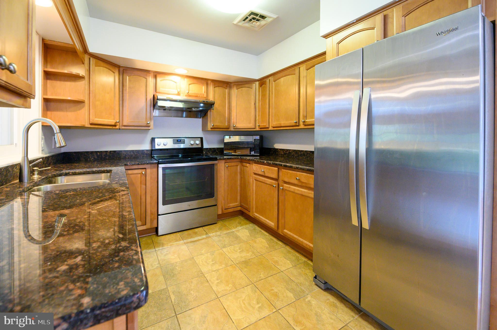 YORK MANOR - Residential Lease