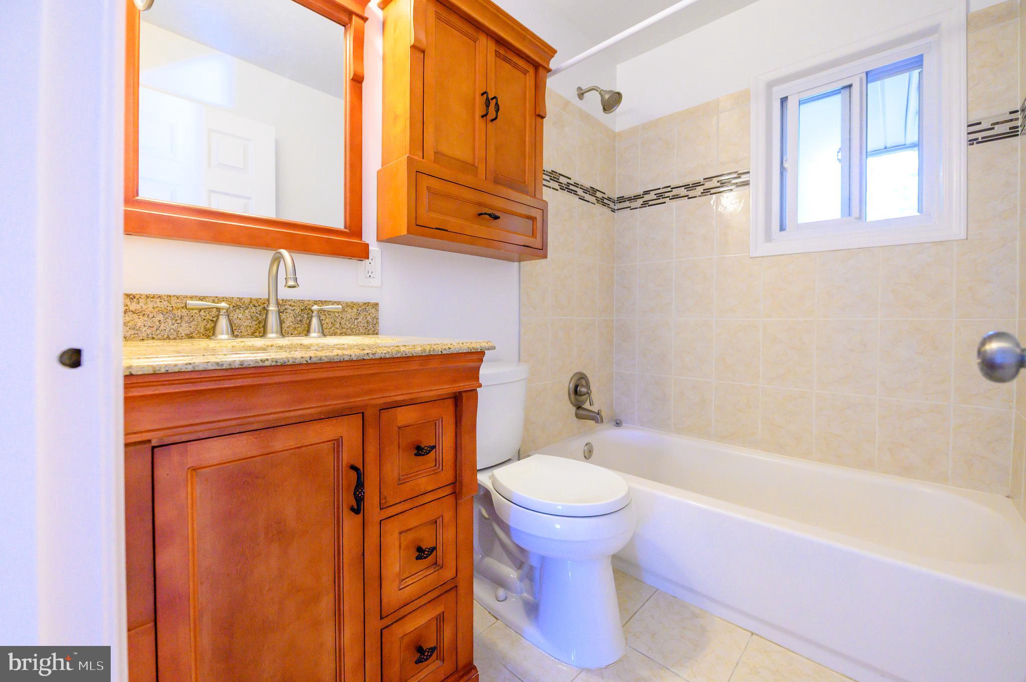 YORK MANOR - Residential Lease