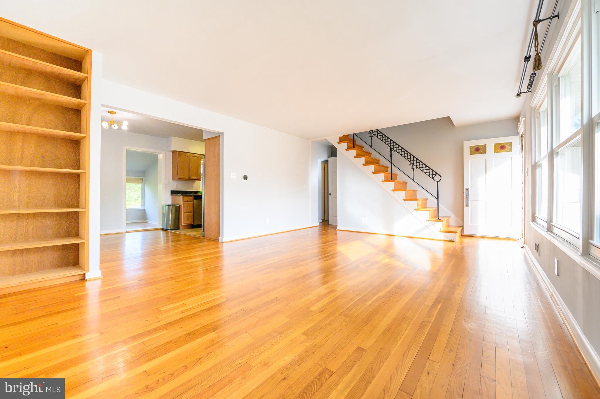 YORK MANOR - Residential Lease