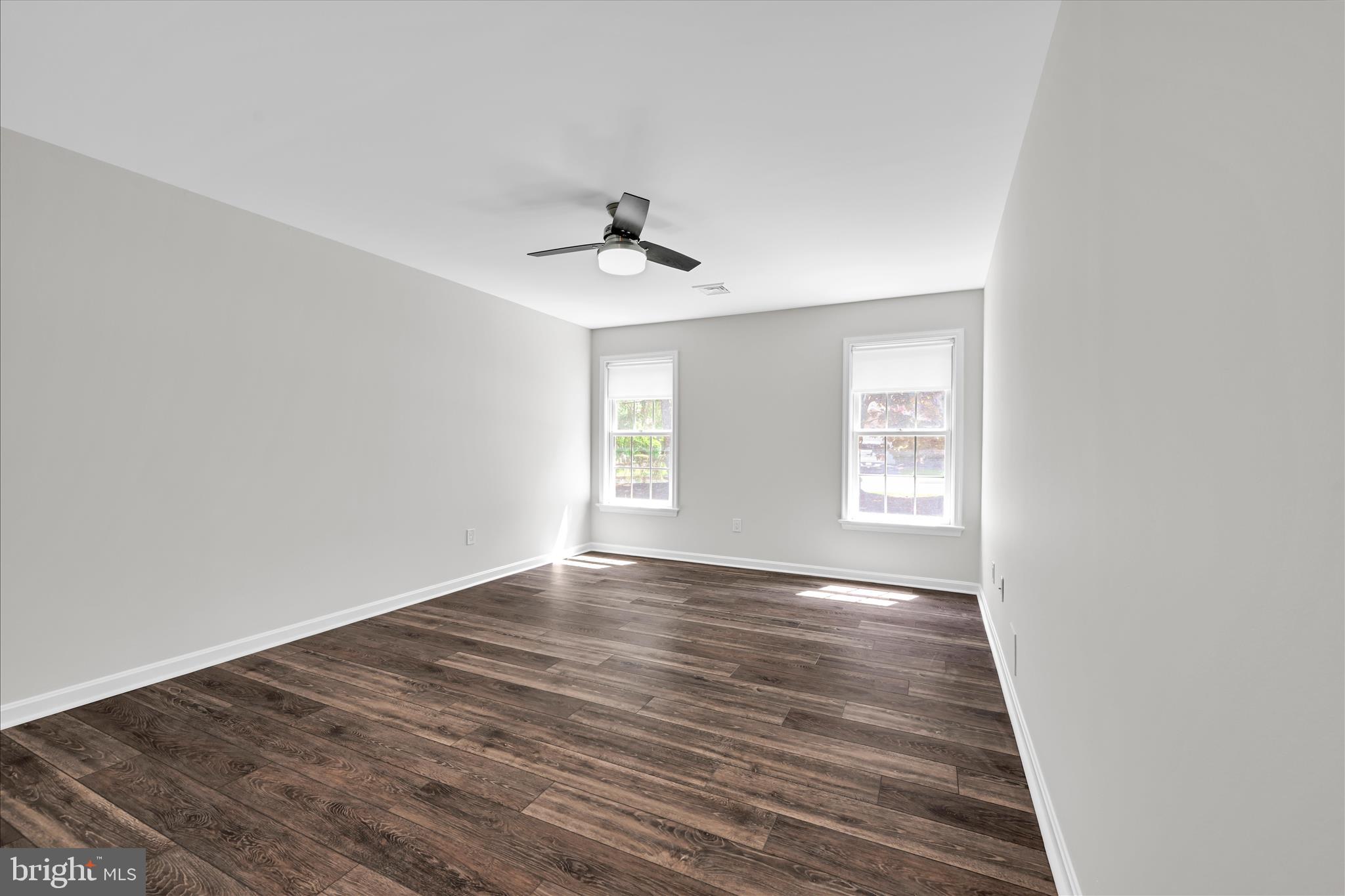 CAMBRIDGE COMMONS - Residential