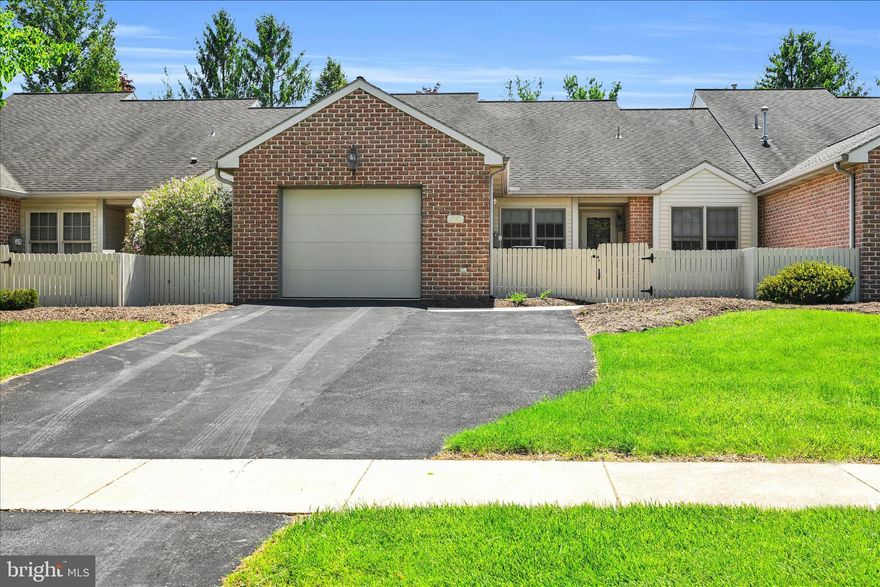 Welcome to Cambridge Commons and one floor living at its best.   This warm and welcoming 1 story unit has 2 bedrooms/2 full baths, vaulted ceiling and fireplace in the open living room, lots of natural light adding to the cozy atmosphere.  The kitchen features granite countertops, double ovens and a pass through to the dining area for easy entertaining.  Primary bedroom features large ensuite bath with walk in shower for easy access. Laundry is tucked away in its own room. One car attached garage.   Private screened in porch for that early morning coffee or bird watching.  All this located in the heart of the Sweetest Place on Earth and all the amenities Hershey has to offer.
