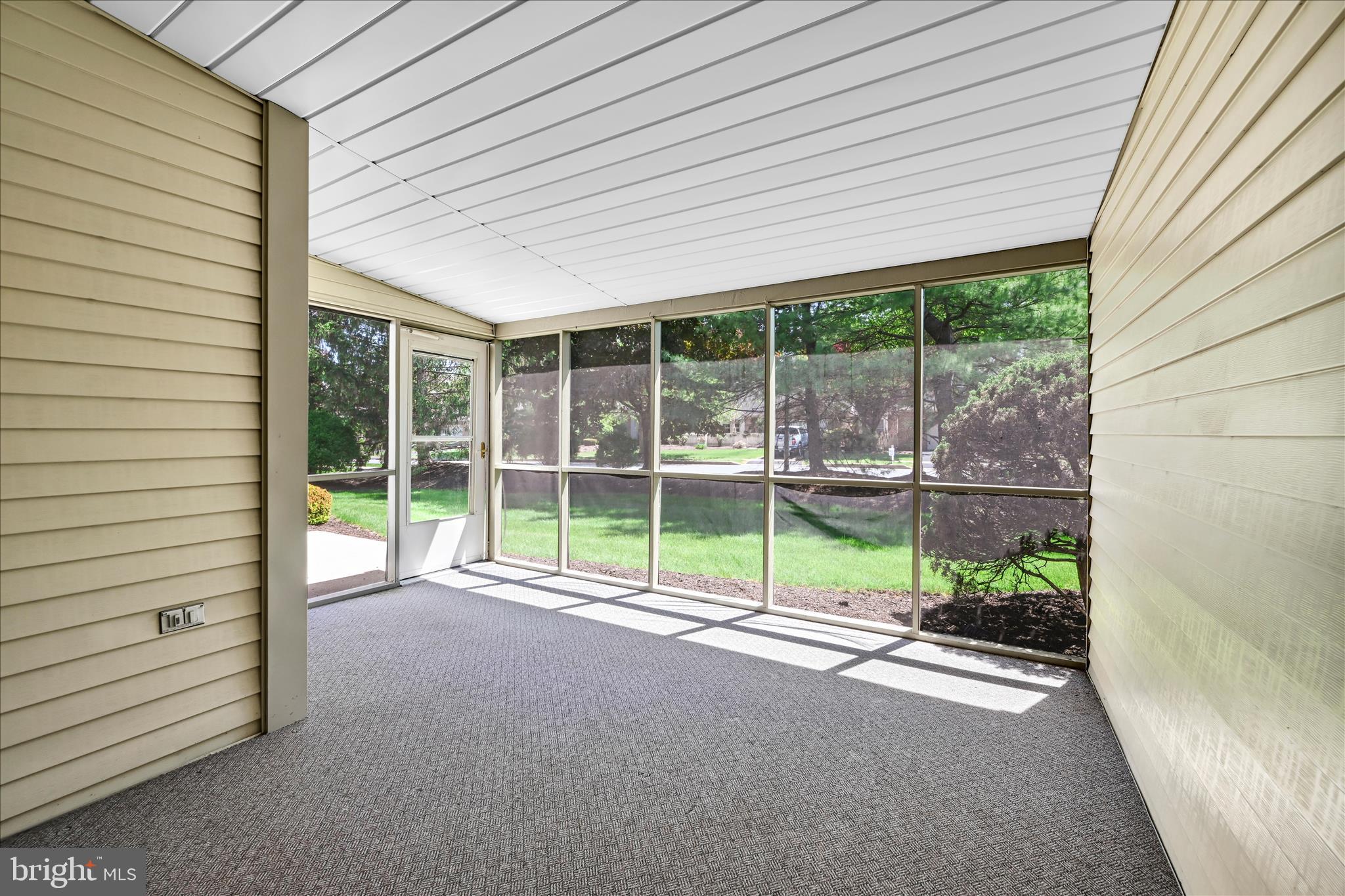 CAMBRIDGE COMMONS - Residential