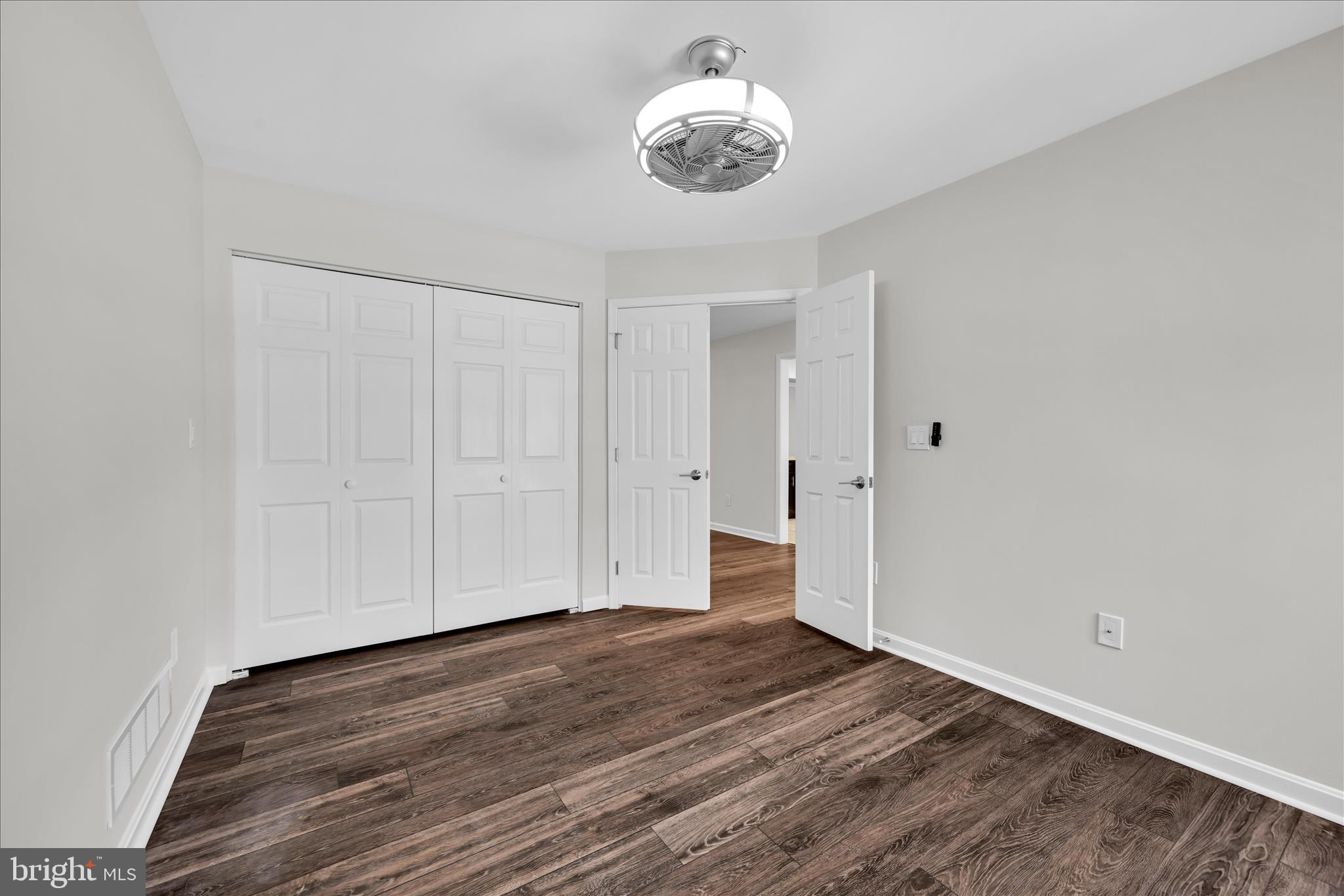 CAMBRIDGE COMMONS - Residential