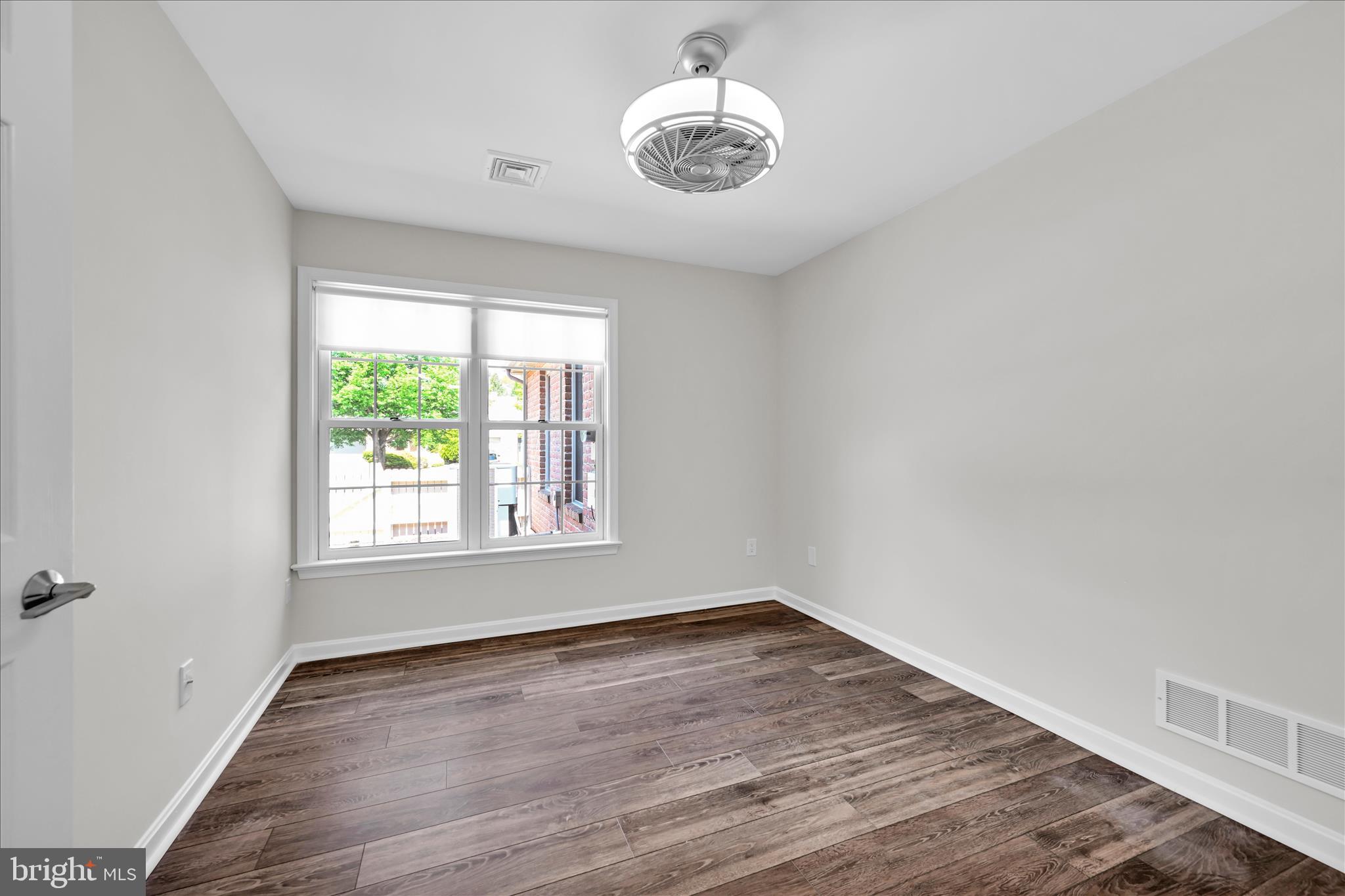 CAMBRIDGE COMMONS - Residential