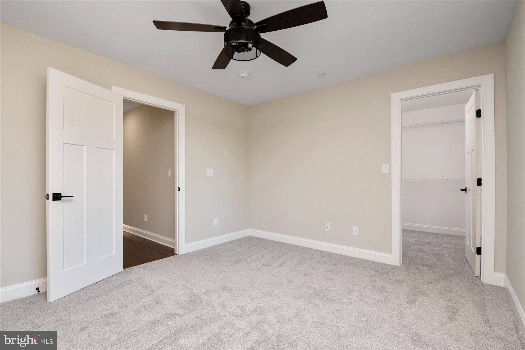 ROMANCOKE ON THE BAY - Residential