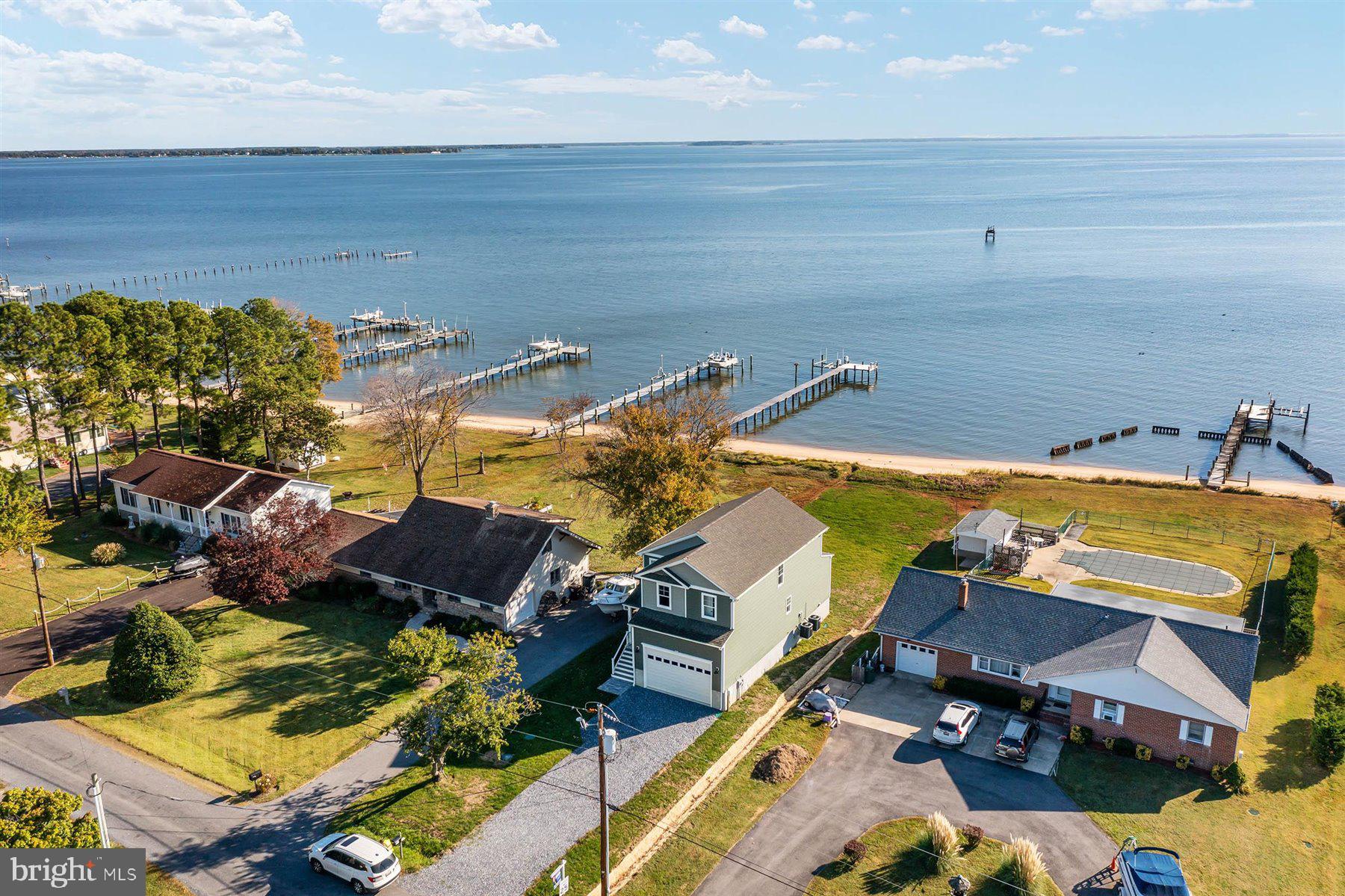 ROMANCOKE ON THE BAY - Residential