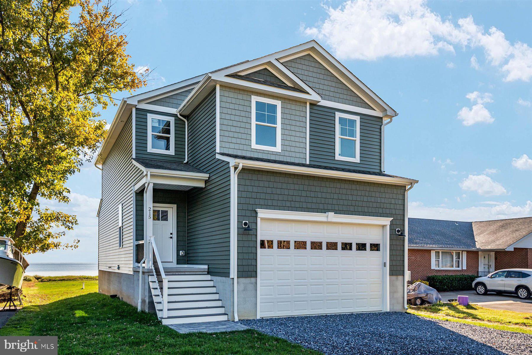 ROMANCOKE ON THE BAY - Residential