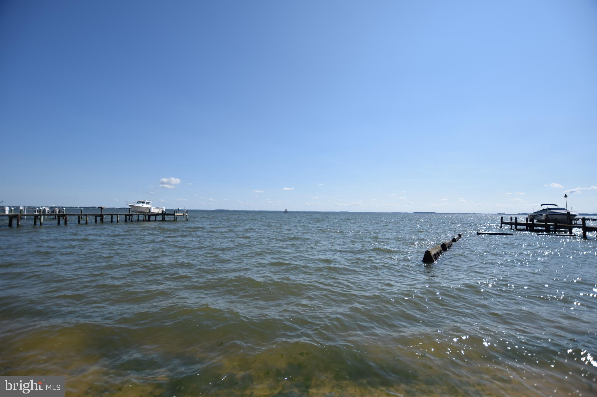 ROMANCOKE ON THE BAY - Residential