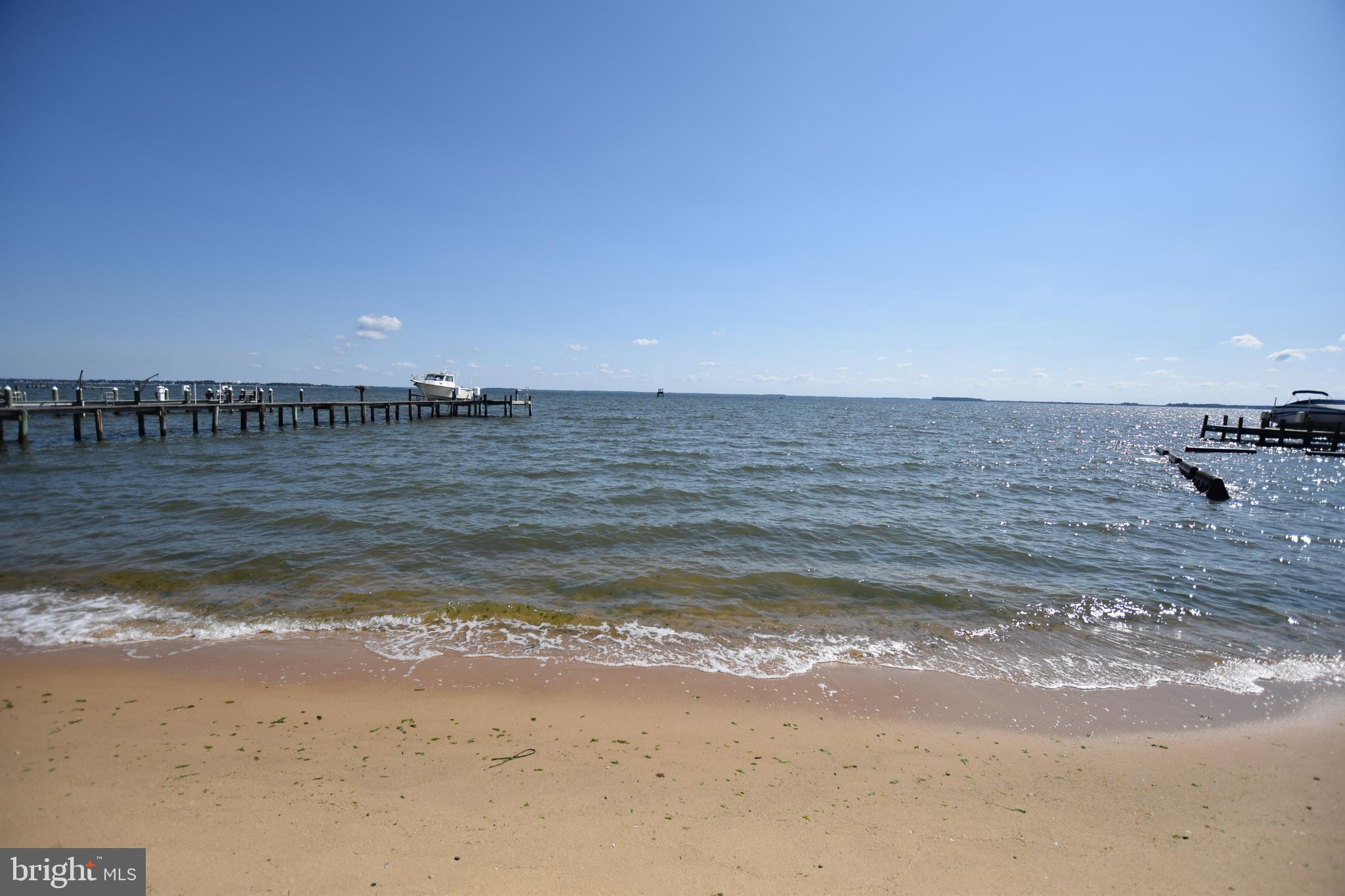 ROMANCOKE ON THE BAY - Residential