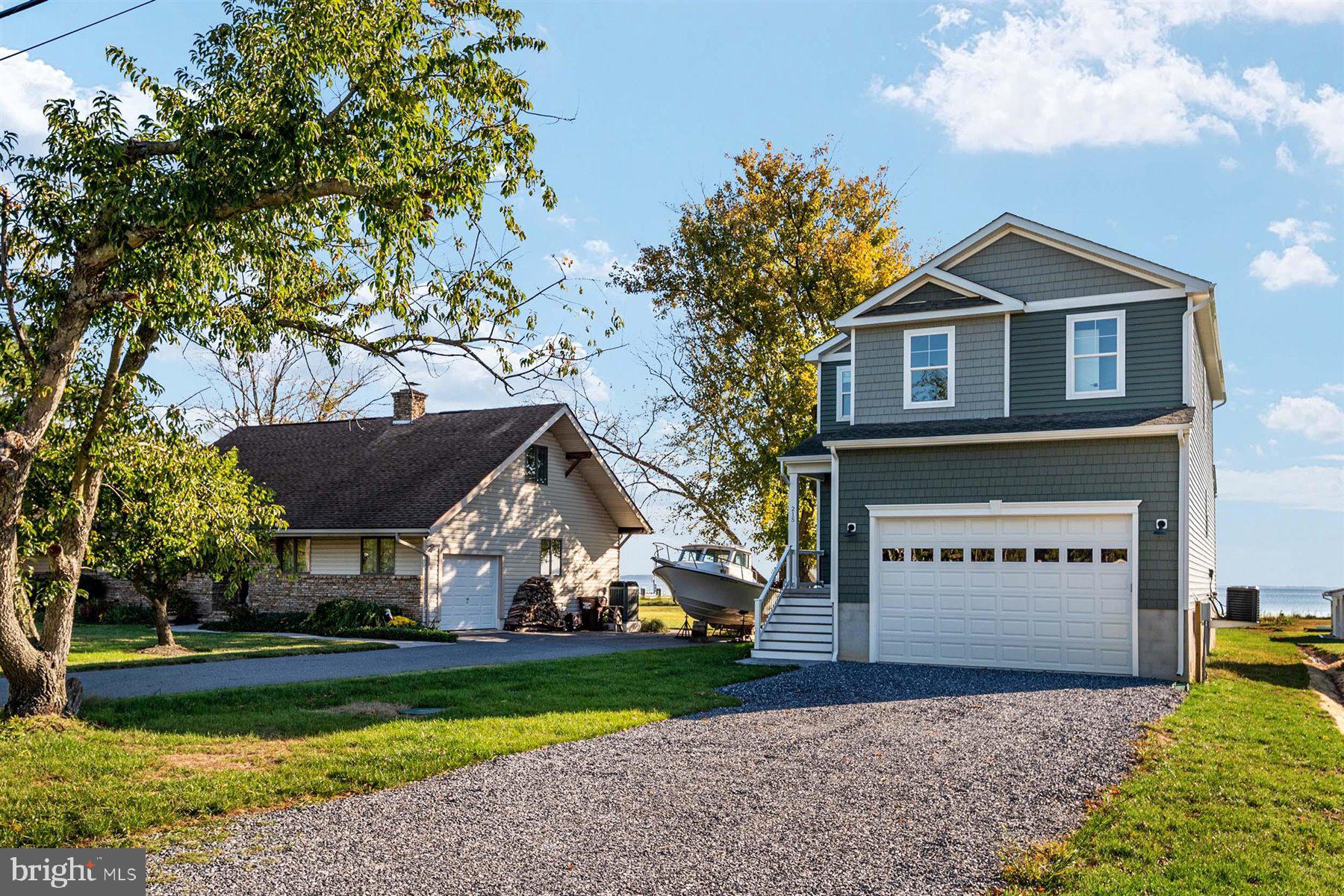 ROMANCOKE ON THE BAY - Residential