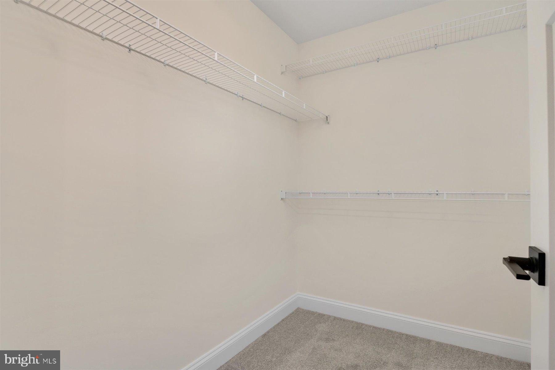 ROMANCOKE ON THE BAY - Residential