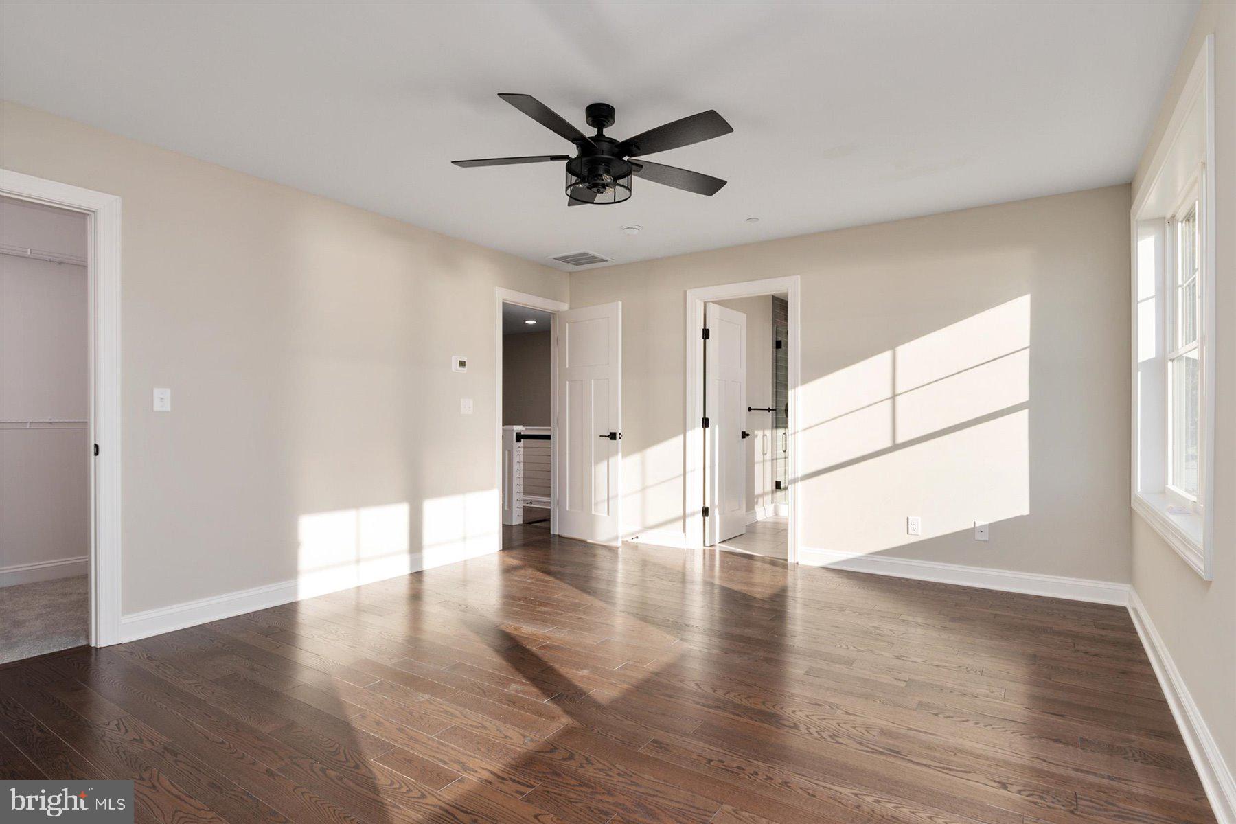 ROMANCOKE ON THE BAY - Residential