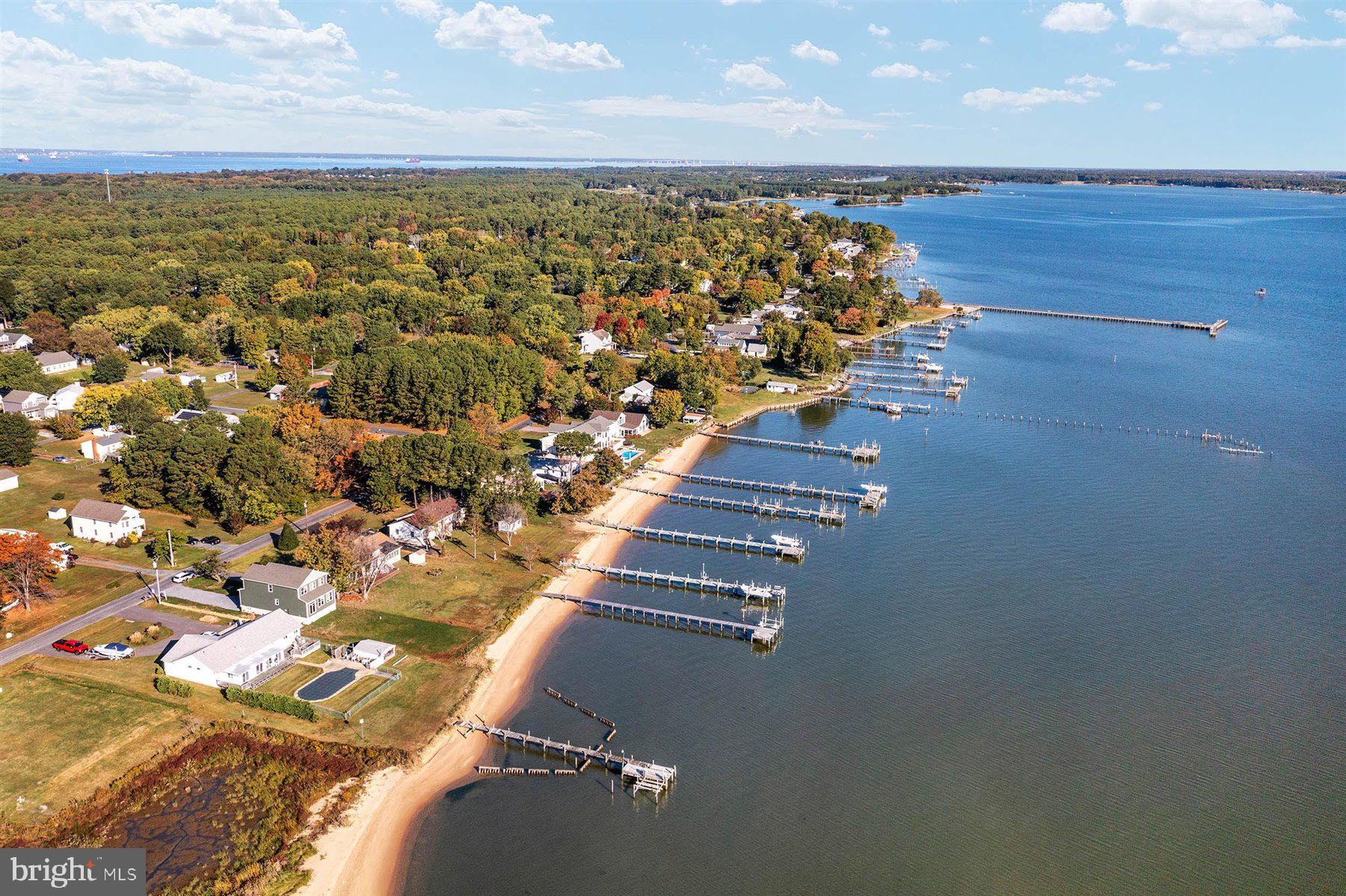 ROMANCOKE ON THE BAY - Residential