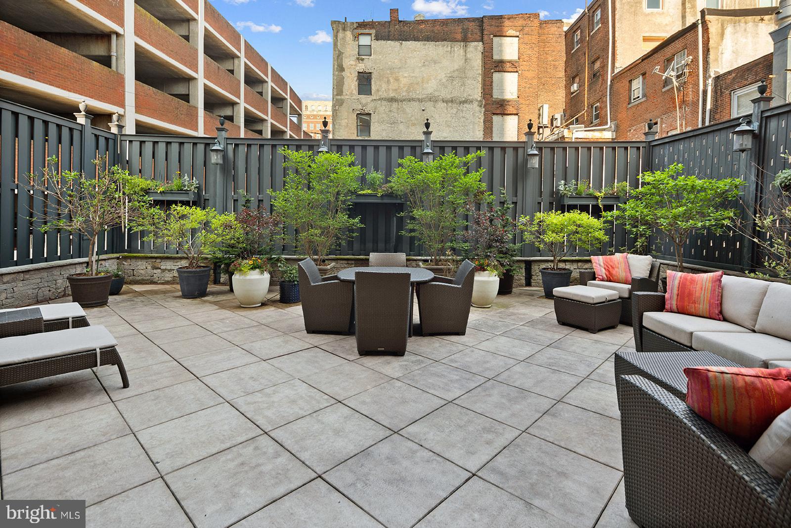 OLD CITY - Residential