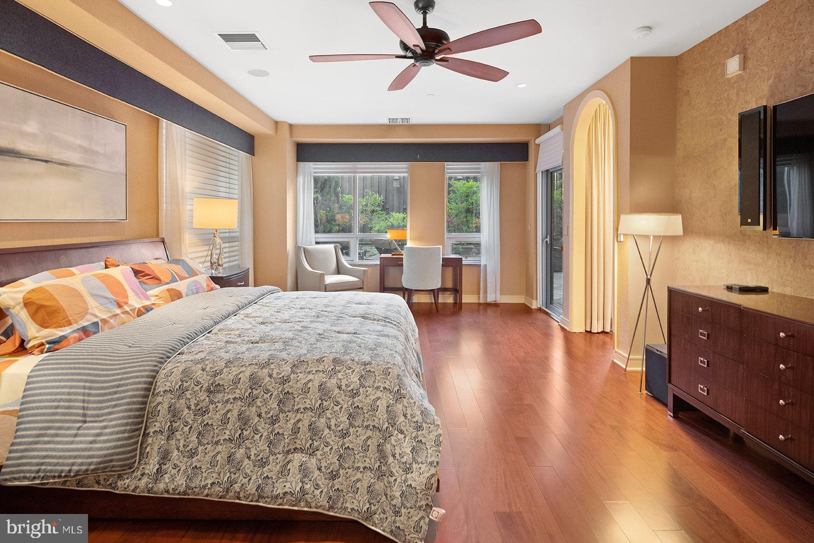 OLD CITY - Residential