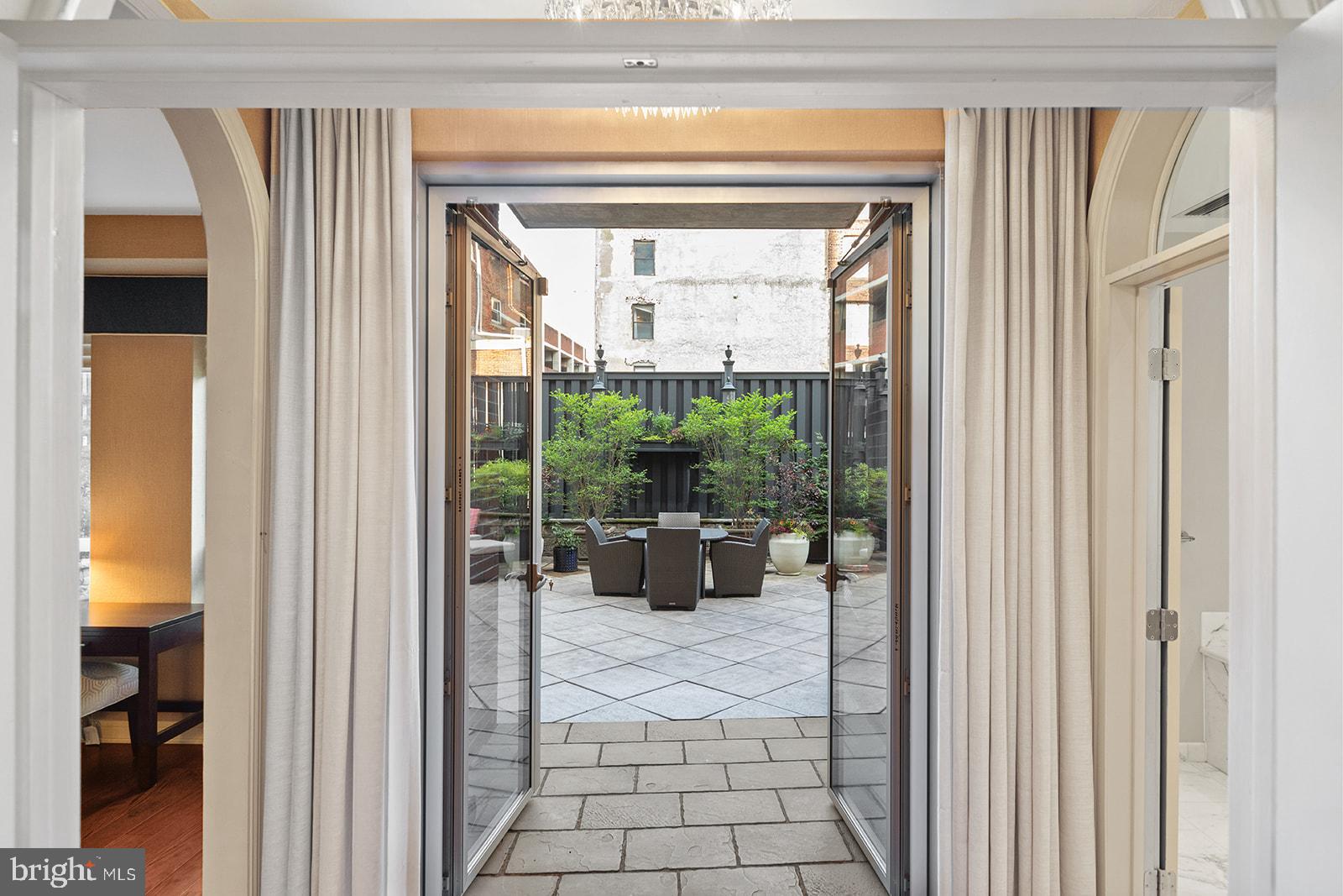 OLD CITY - Residential