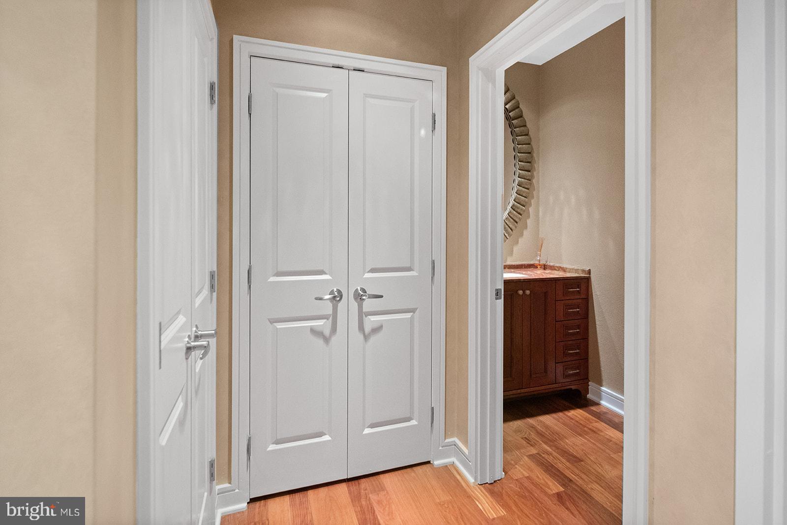 OLD CITY - Residential