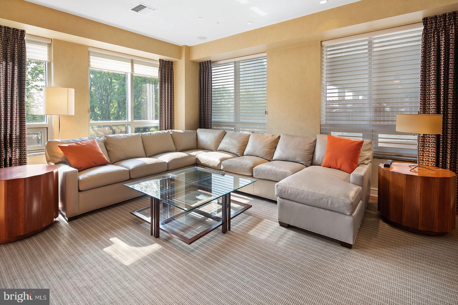 OLD CITY - Residential