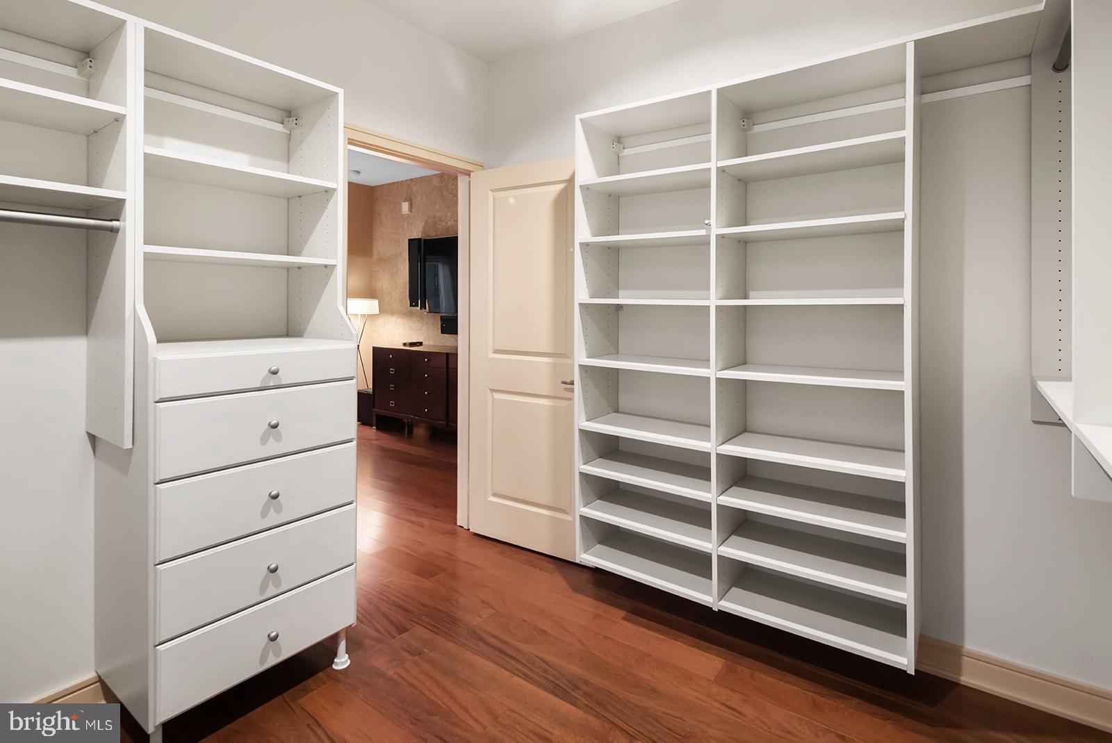 OLD CITY - Residential