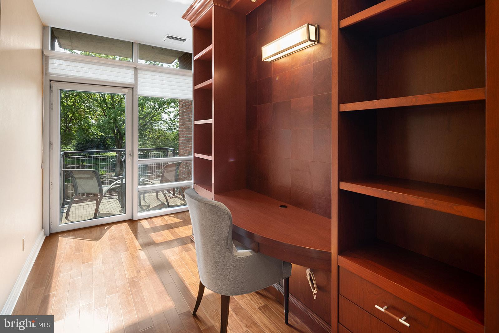 OLD CITY - Residential