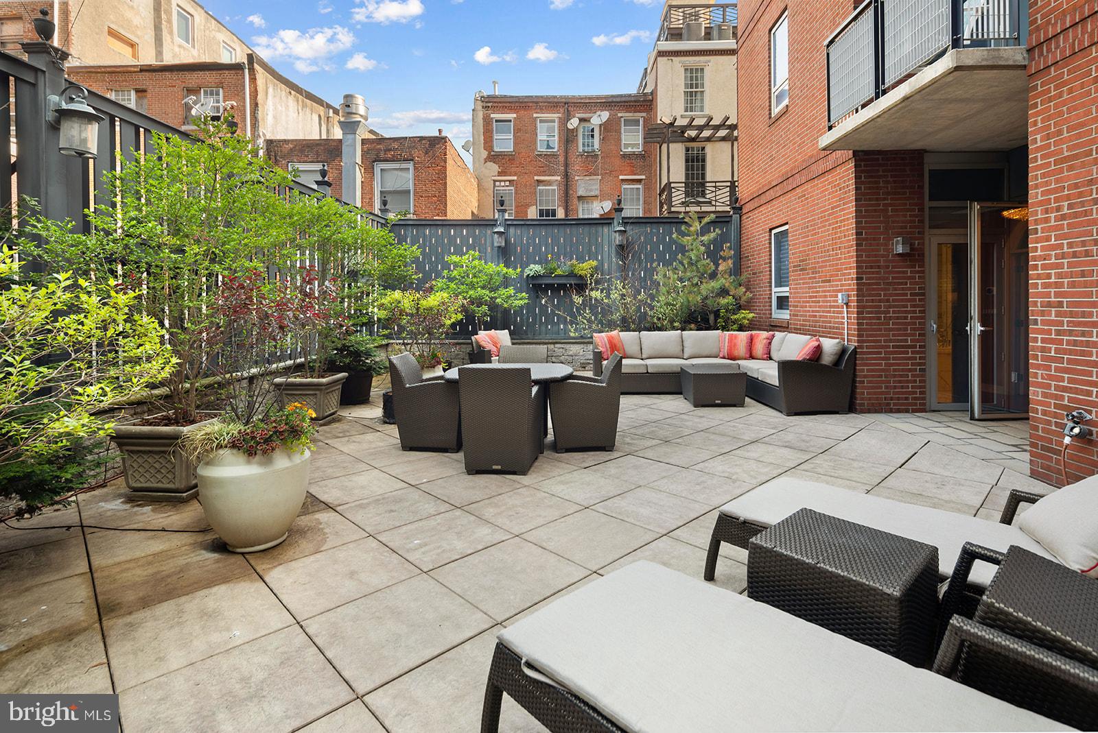 OLD CITY - Residential