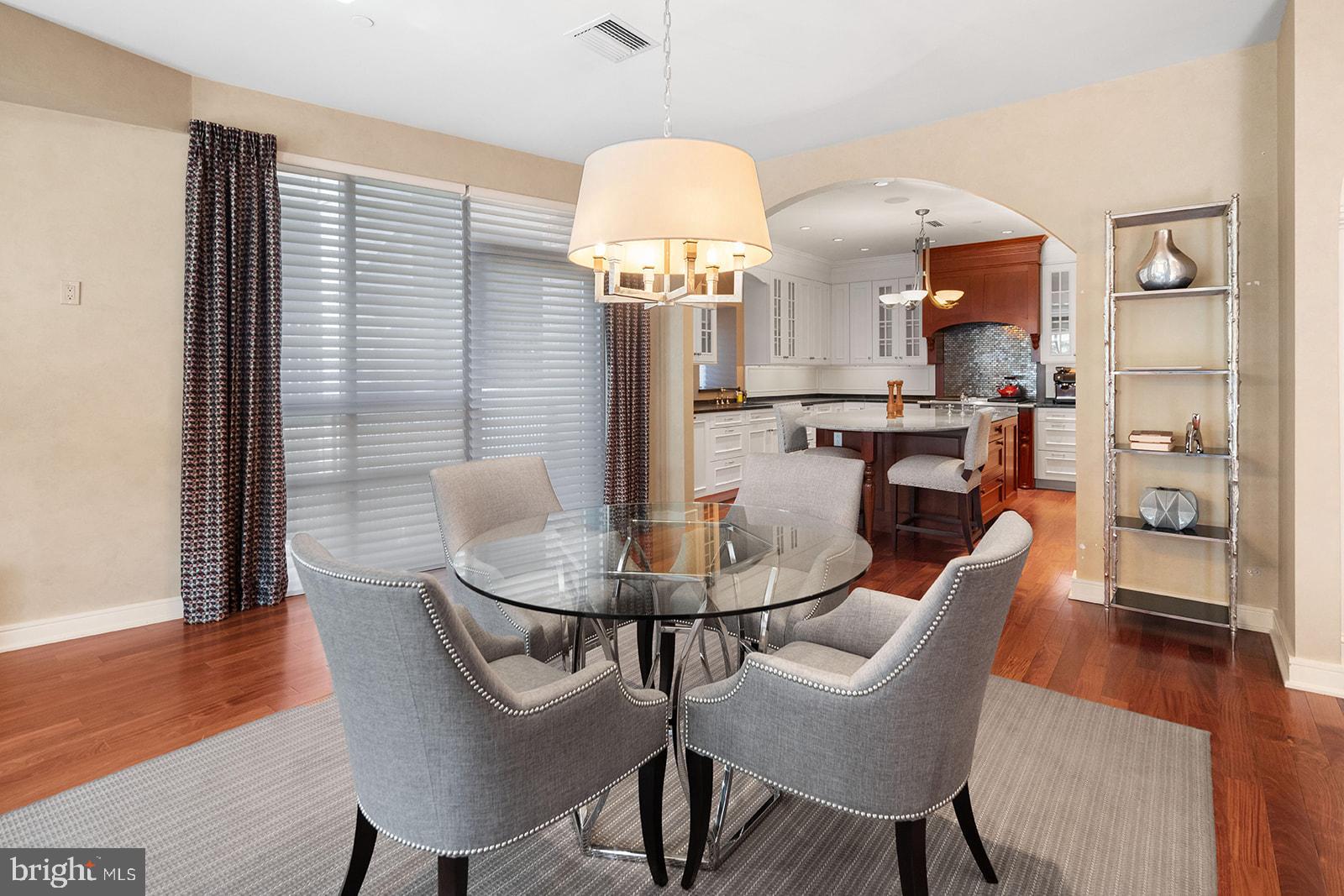 OLD CITY - Residential