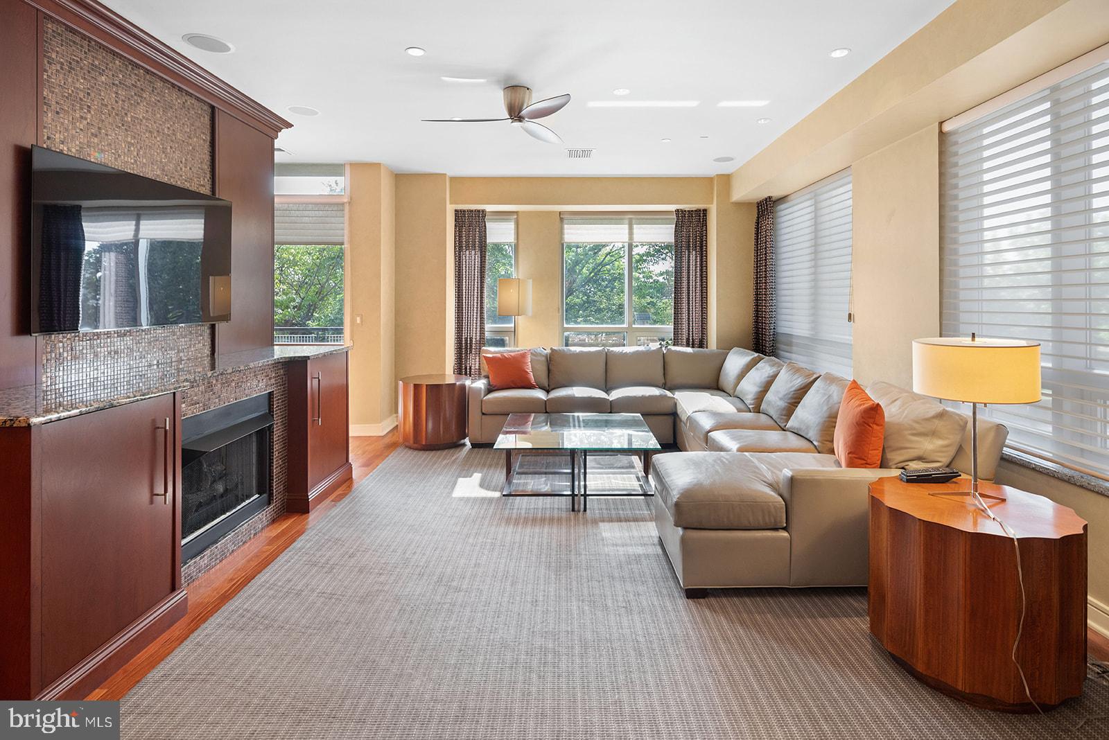 OLD CITY - Residential