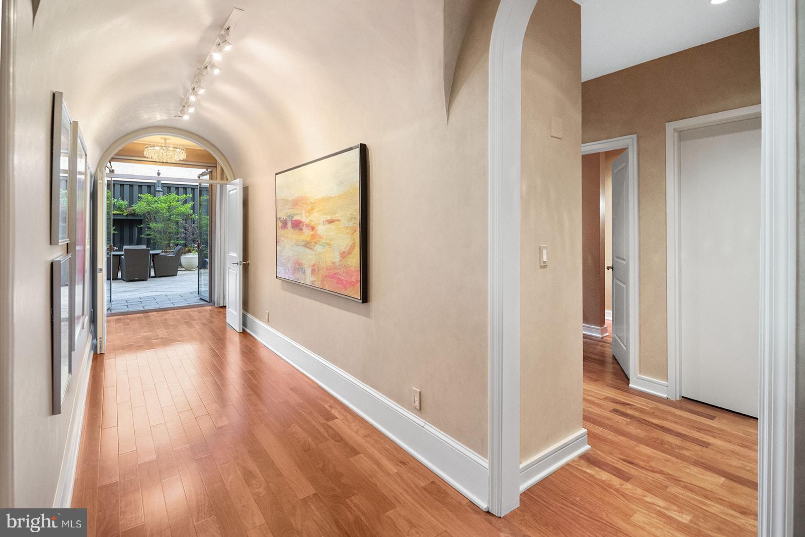 OLD CITY - Residential