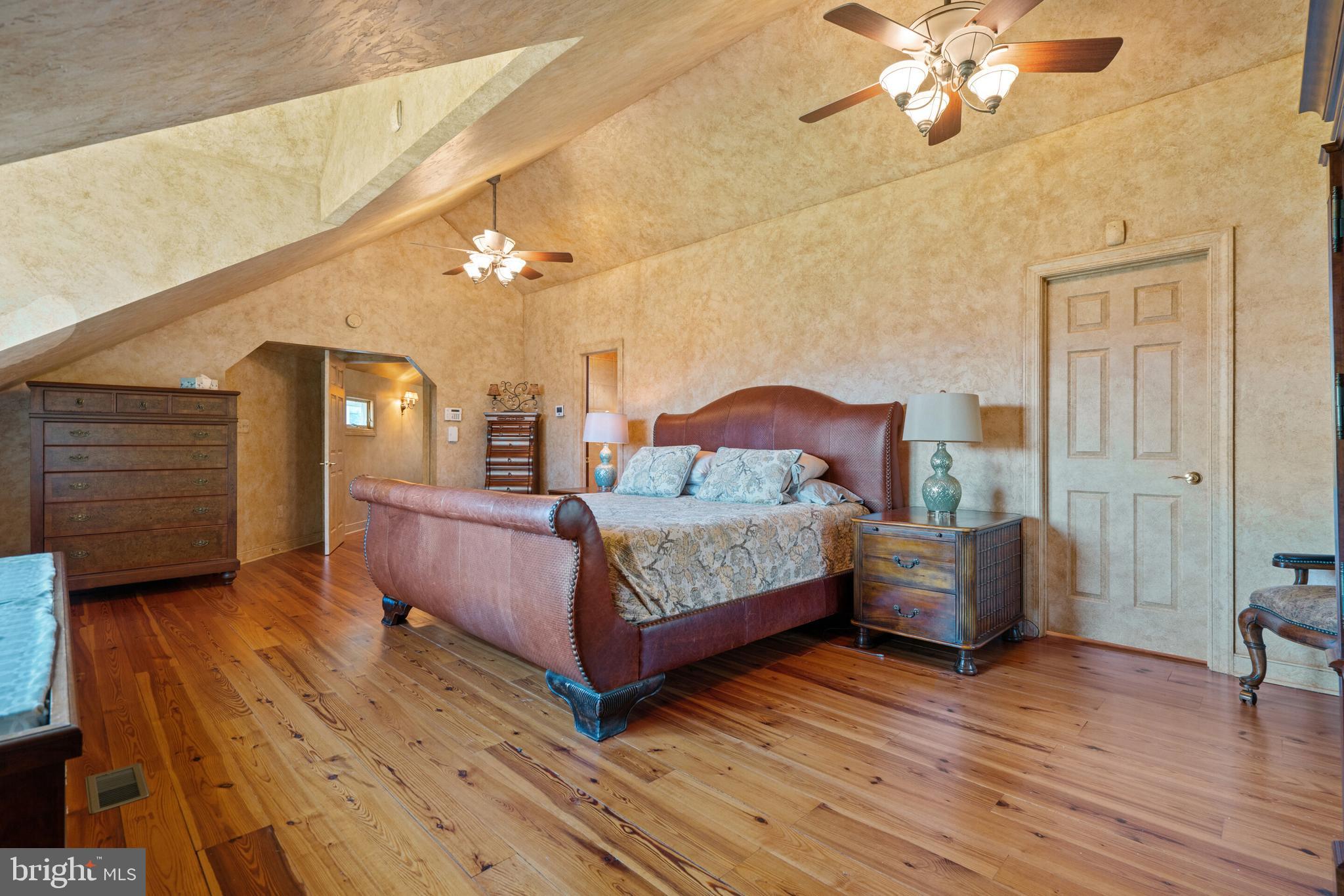 FLEETWOOD FARMS - Residential