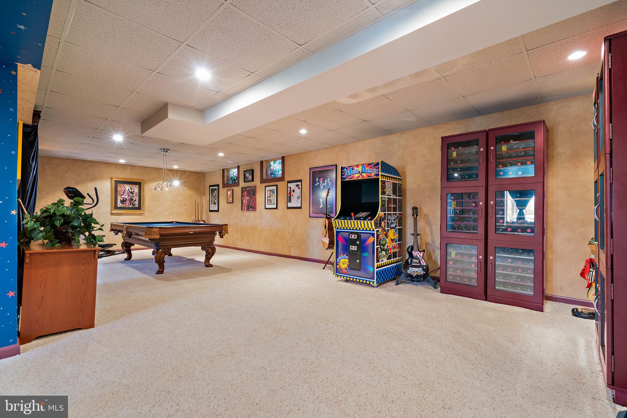 FLEETWOOD FARMS - Residential