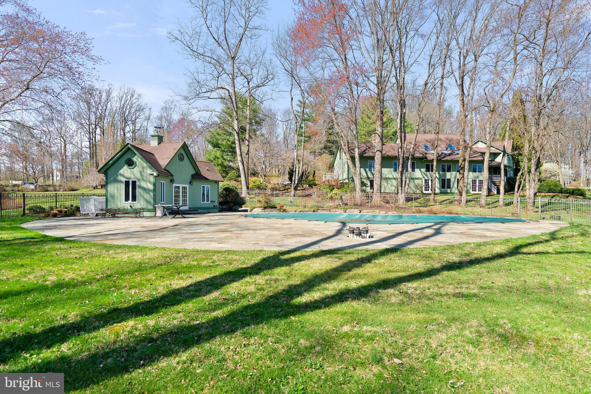 FLEETWOOD FARMS - Residential