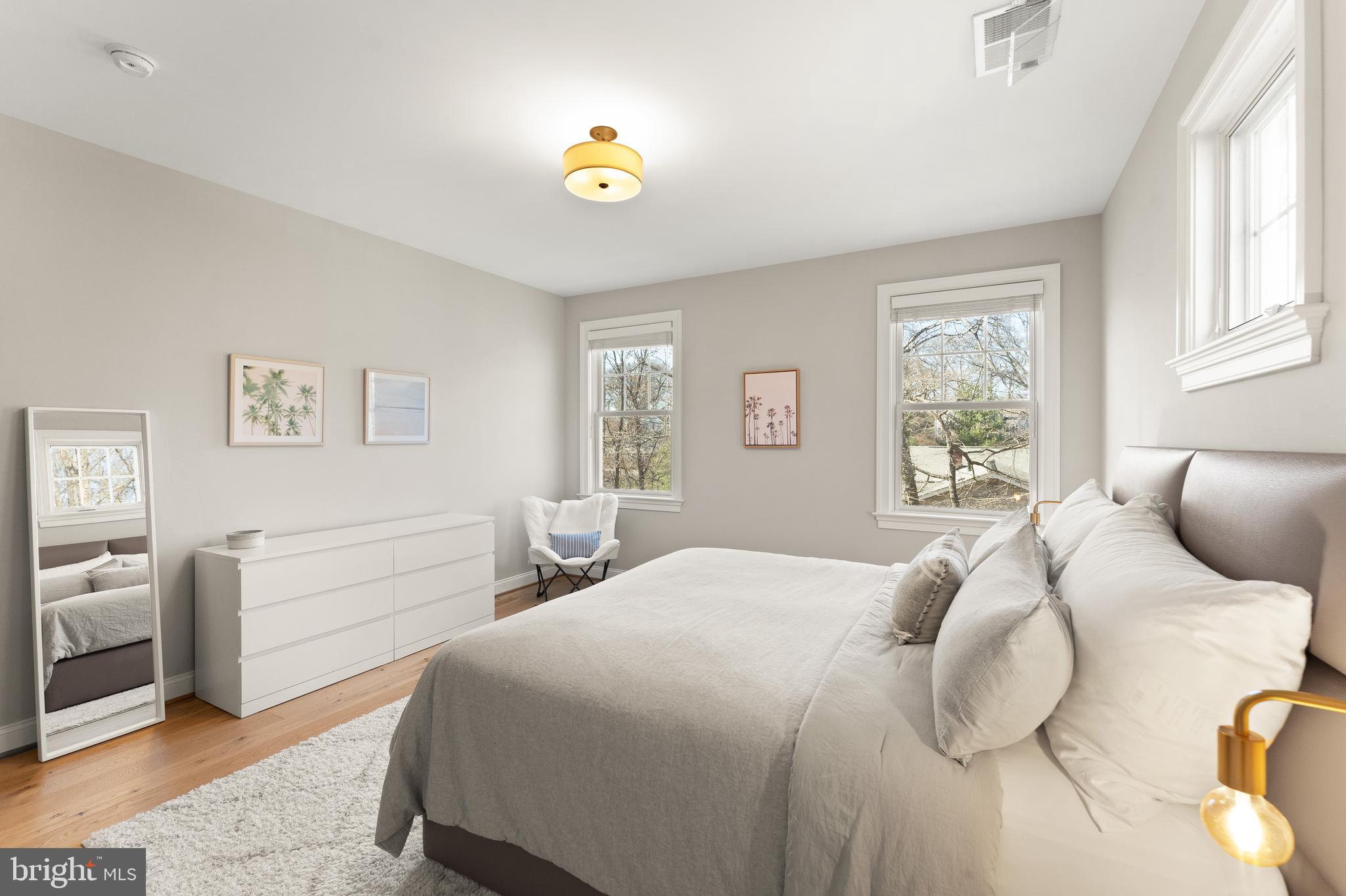 MC HENRY HEIGHTS - Residential