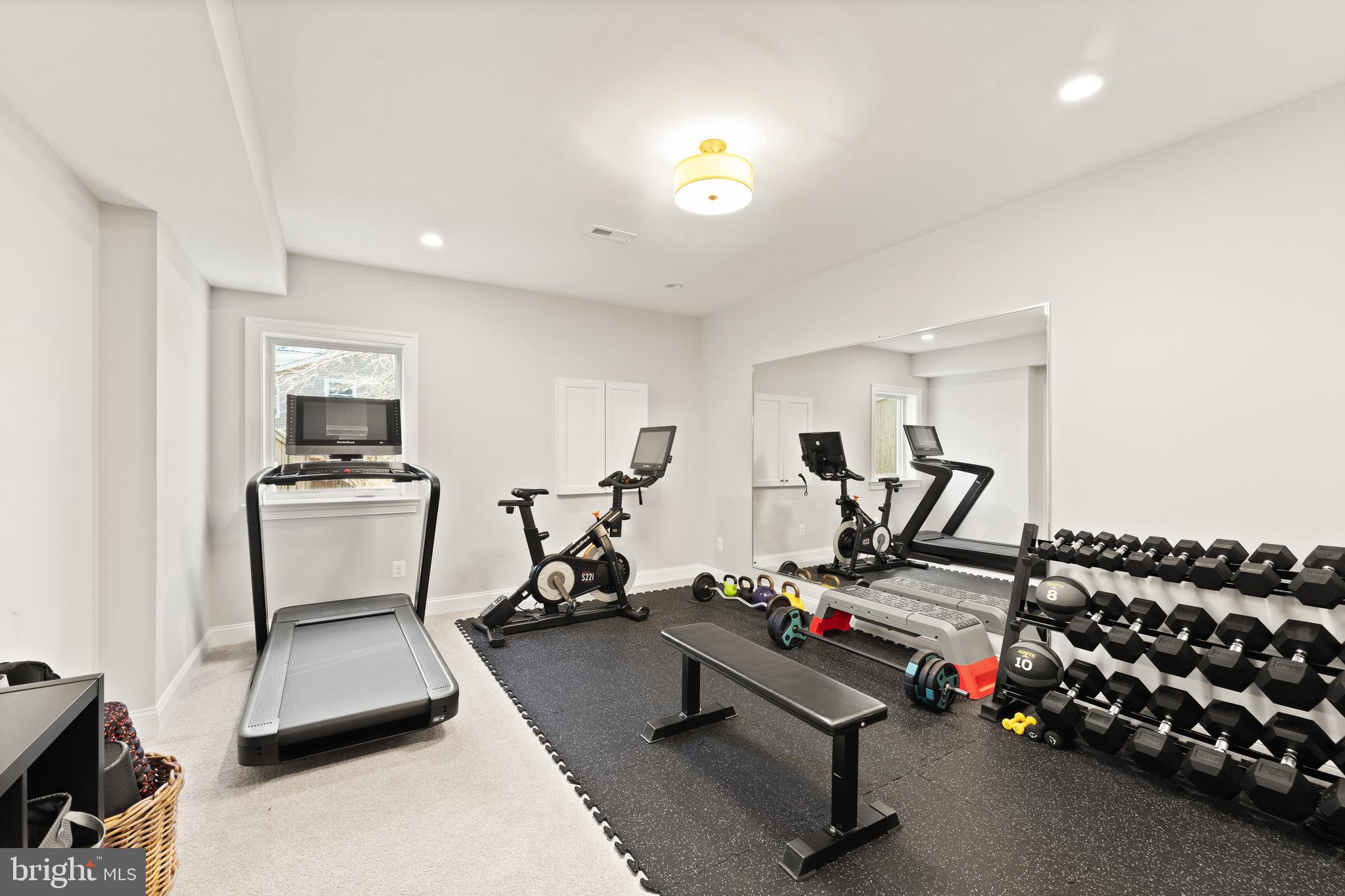 MC HENRY HEIGHTS - Residential