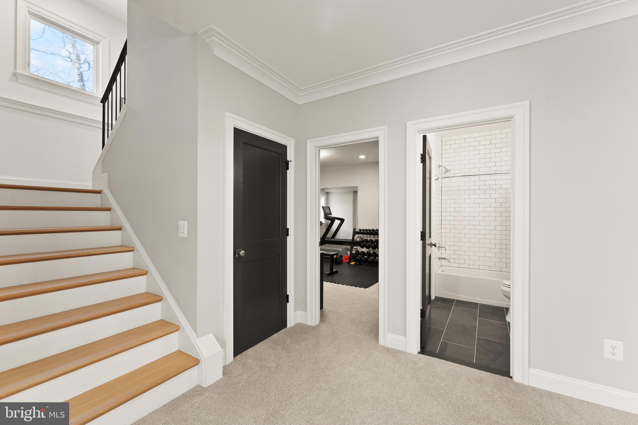 MC HENRY HEIGHTS - Residential