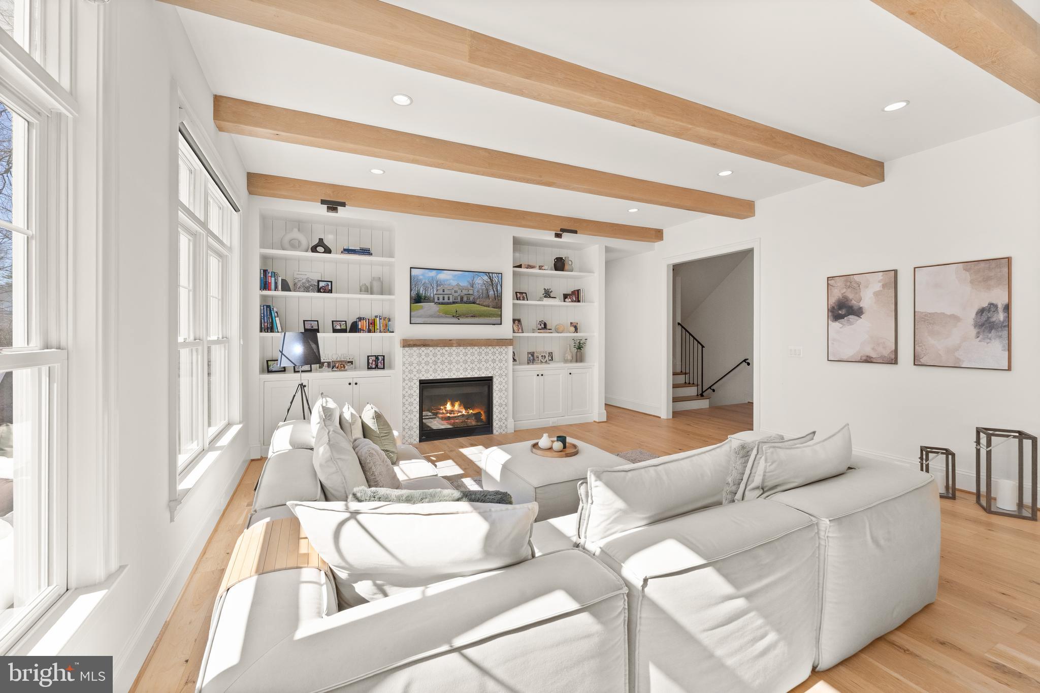 MC HENRY HEIGHTS - Residential