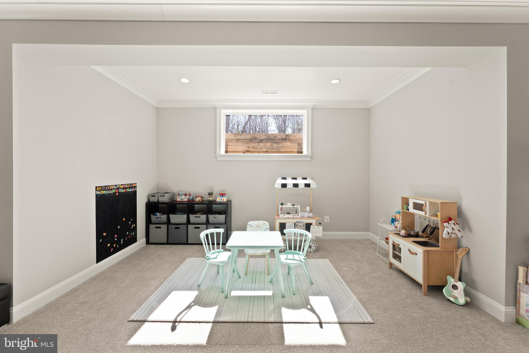 MC HENRY HEIGHTS - Residential