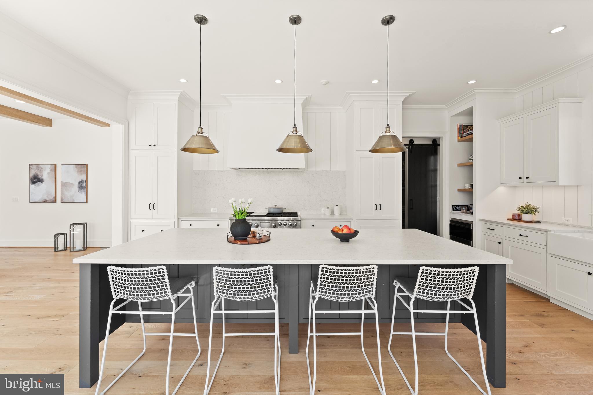 MC HENRY HEIGHTS - Residential