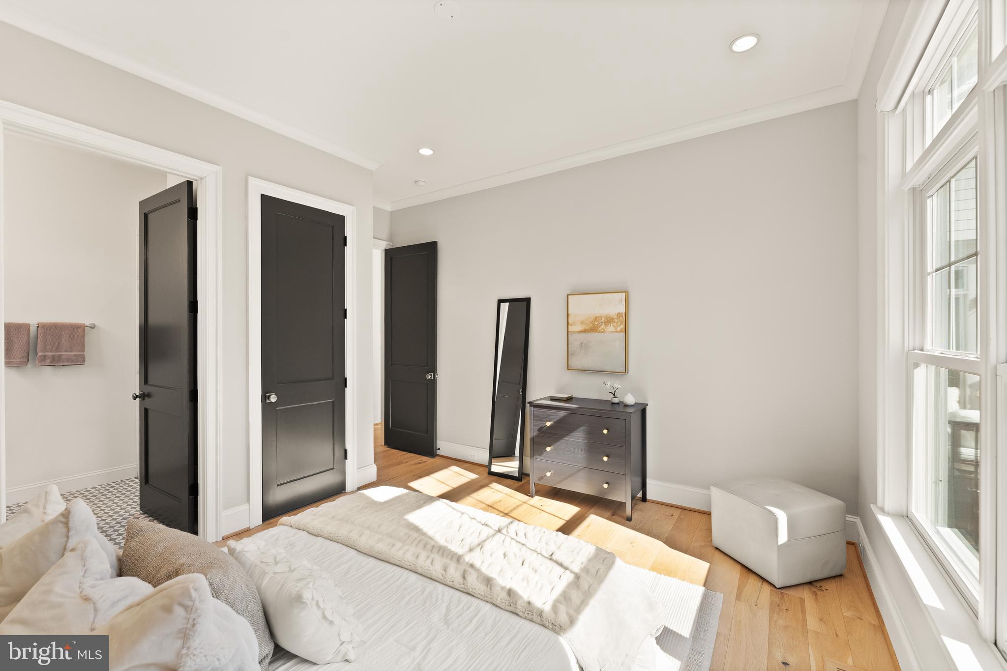 MC HENRY HEIGHTS - Residential