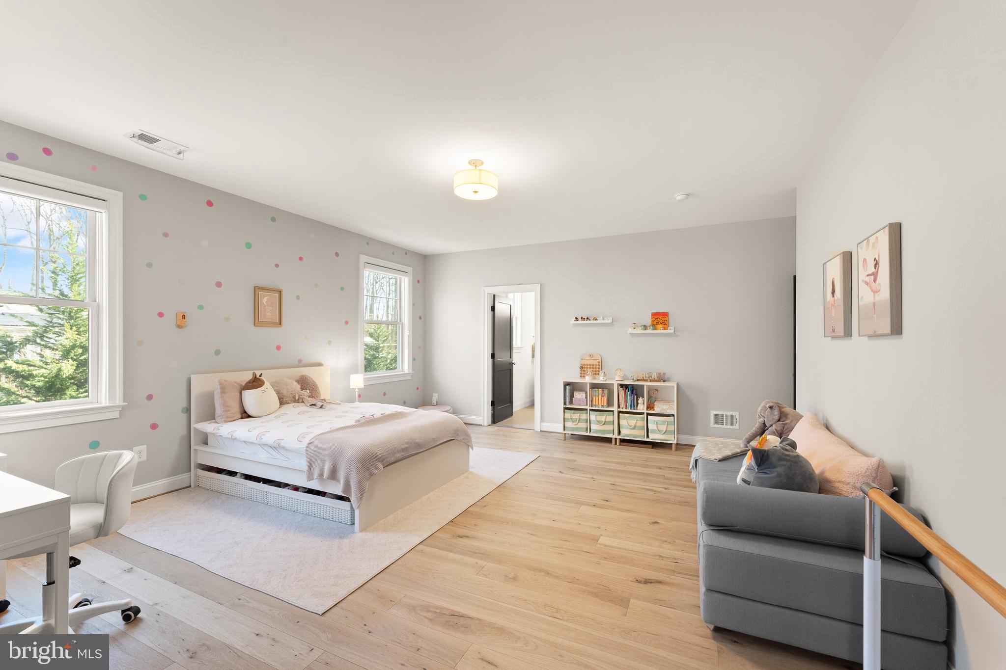 MC HENRY HEIGHTS - Residential