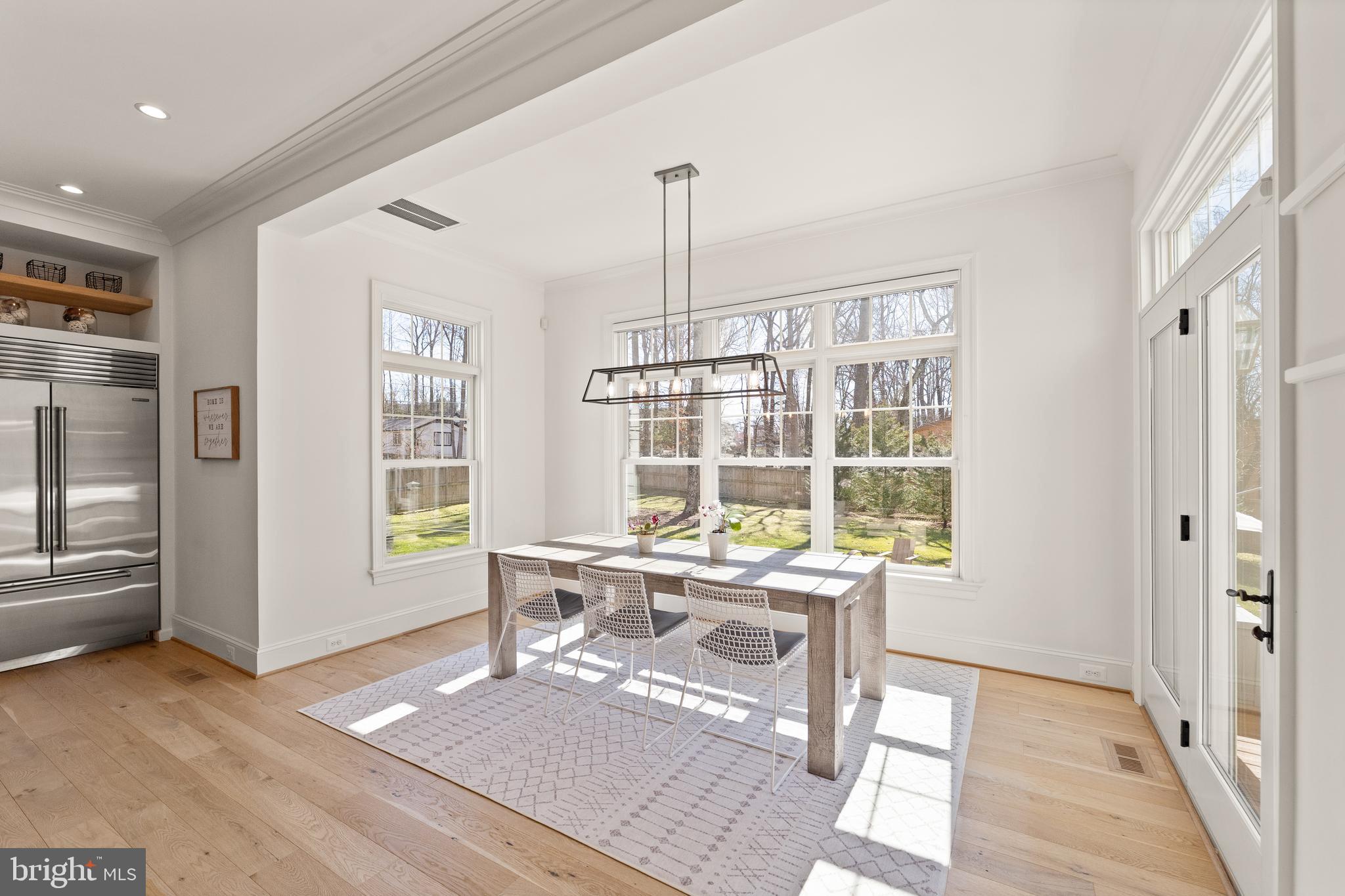 MC HENRY HEIGHTS - Residential